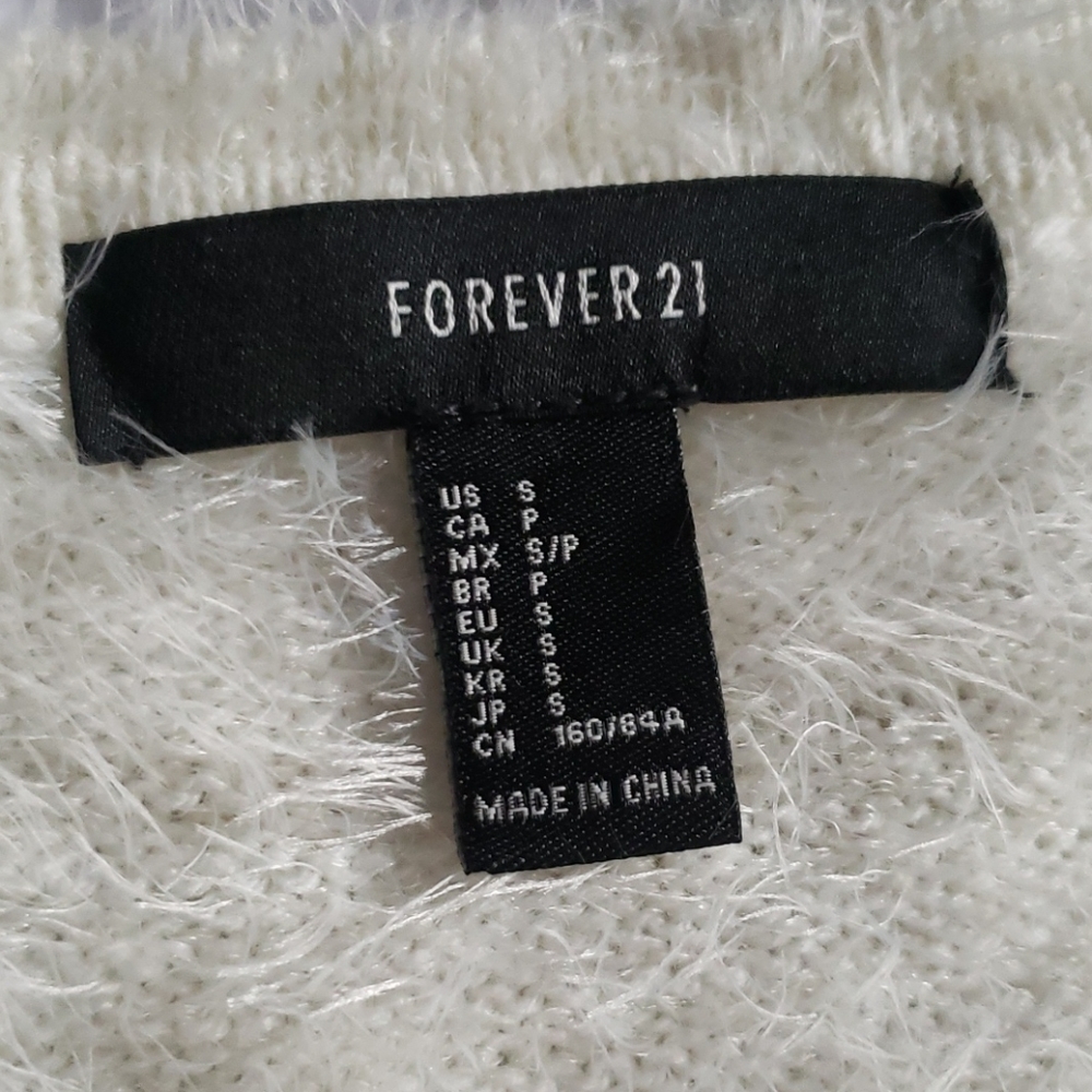 NWOT F21 Fuzzy Mohair Vneck Cardigan - Picture 6 of 10